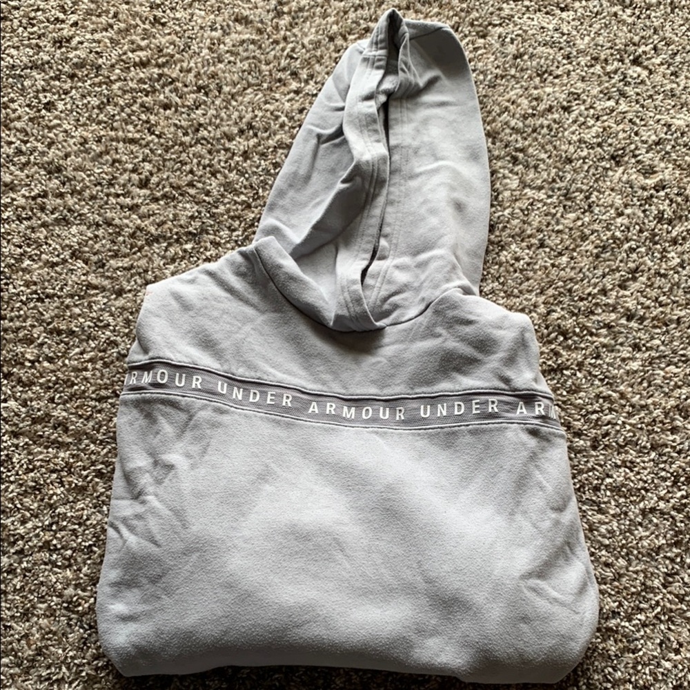 Under Armour Cropped Oversized Hoodie
